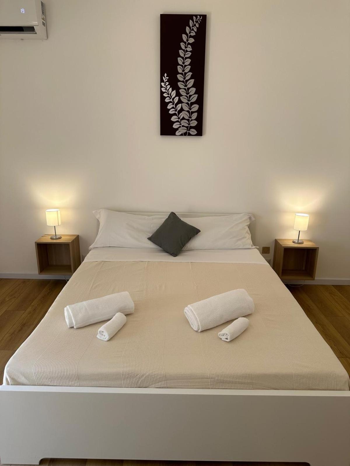 We Home Taormina Center With Parking المظهر الخارجي الصورة