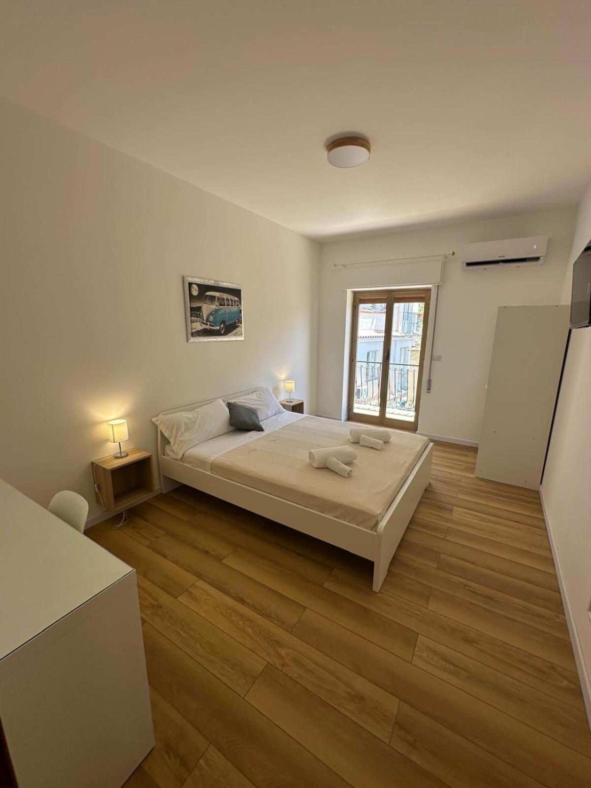 We Home Taormina Center With Parking المظهر الخارجي الصورة